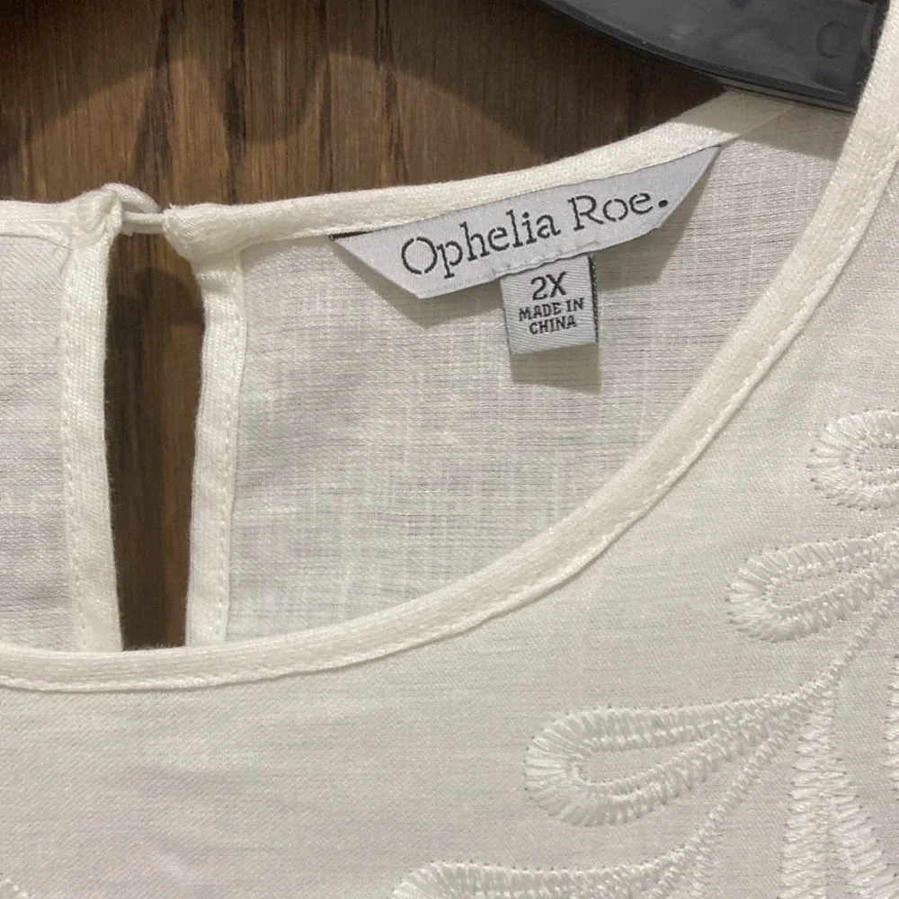 New white linen blend embroidered shift dress - Picture 7 of 11